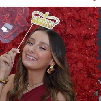 Babysitter Oeyreluy: Cylia