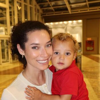 Babysitting job in Milan: babysitting job Bruna de queiroz
