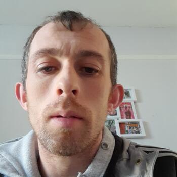 Babysitting job in Nottingham: babysitting job Anthony