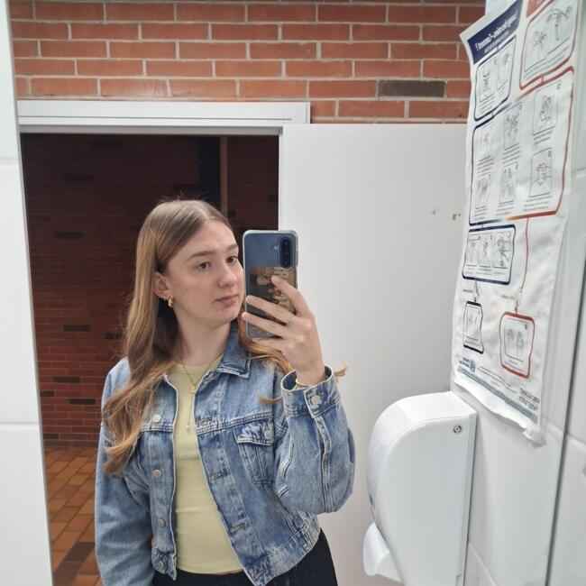 Babysitter in Pierre-de-Bresse: Océane