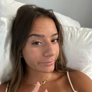 Babysitter στην περιοχή Νίκαια: Sirine