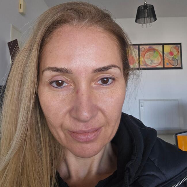 Babysitting job in Stróvolos: Antoniya