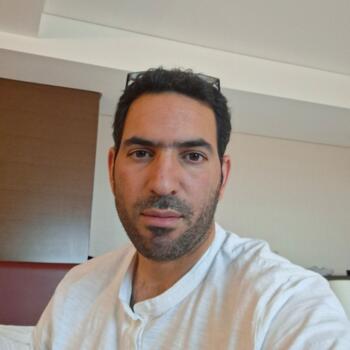 Babysitting job in Tainan City: babysitting job Yossi