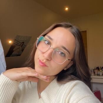 Babysitter in Caen: Gwenaëlle