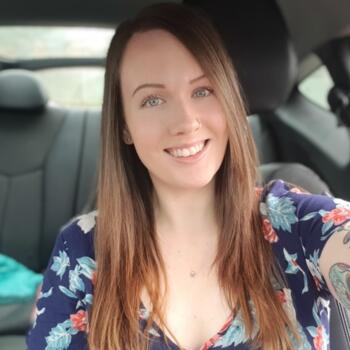 Babysitter in Central Coast: Davina