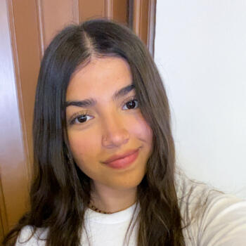 Babysitter in Northbrook: Julieta