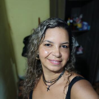 Babysitter in Queimados: Shirley