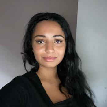 Babysitter in Divonne-les-Bains: Sirine