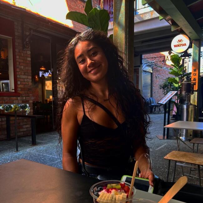 Babysitter in Auckland: Tiella