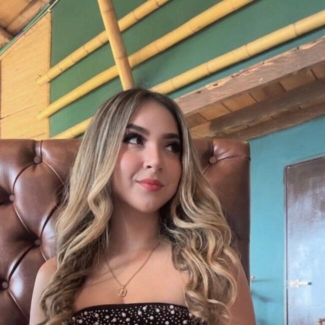Babysitter in Armenia: Daniela