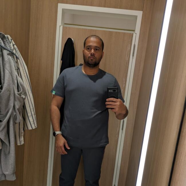 وظيفة جليسة أطفال في Jazīrat Abū Z̧aby: Ismail tp