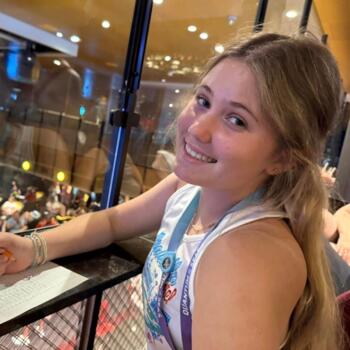 Babysitter Brisbane: Madi