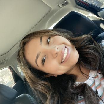 Babysitter Chula Vista: Adriana