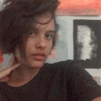 Babá em Bauru: Letícia