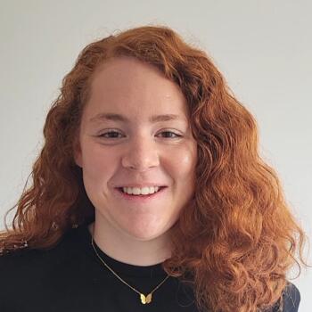 Babysitter in Pamplona: Julia