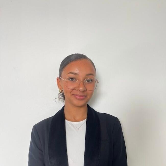 Nounou à Beauvais: Mahily