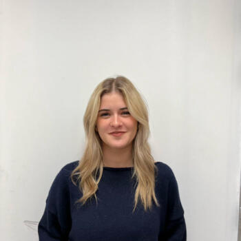 Babysitter in Cavan: Elisa