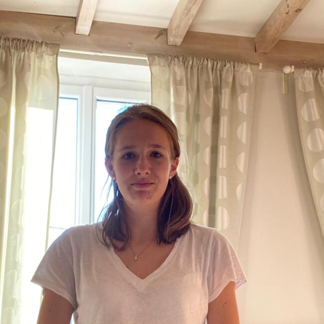 Babysitter in Saucats: Juliette
