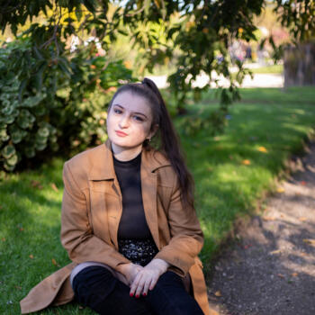 Baby-sitter in Ivry-sur-Seine: Lea