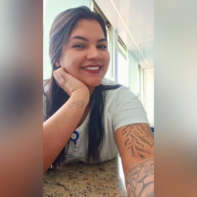 Babysitter in Praia Grande: Laiza