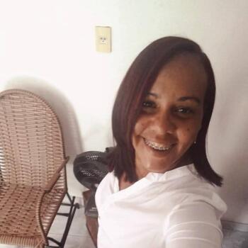 Babysitter in Olinda: Tatiane