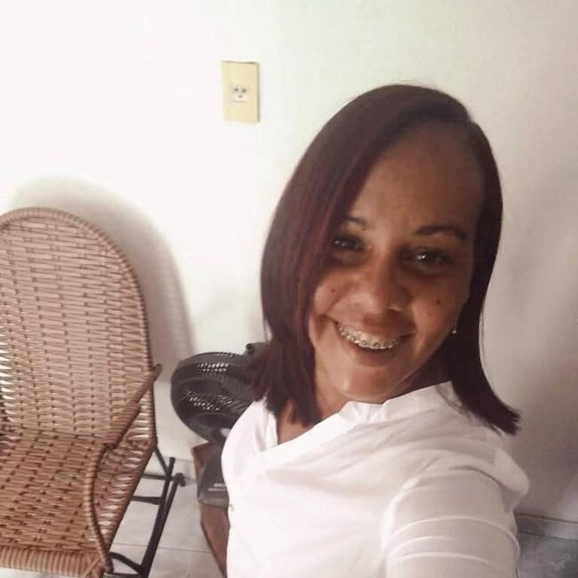 Babysitter in Olinda: Tatiane