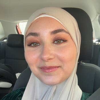 부산광역시 베이비시터 일자리: 베이비시터 일자리 Yasmina