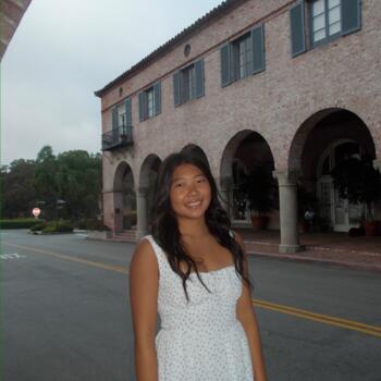 Babysitter in Rancho Palos Verdes: Kelly