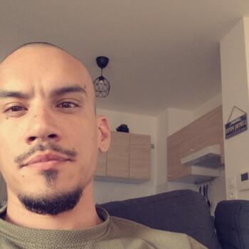 Offre d'emploi pour assistante maternelle à Ormoy: job de garde d'enfants Matthieu