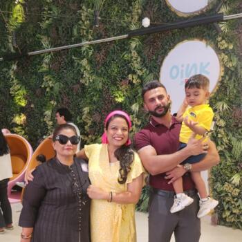 Babysitting job in Delhi: babysitting job Kshitiz