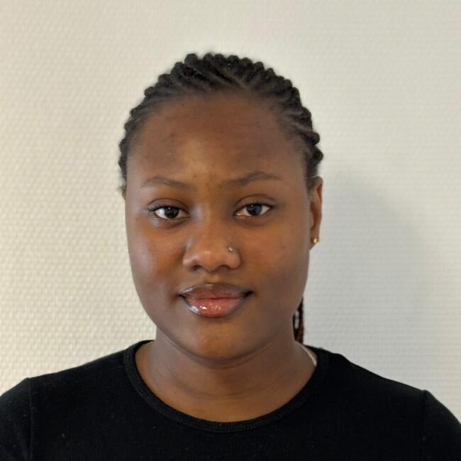 Baby-sitter à Lyon: RENEE CLAIRE GRACE EMMANUELLA