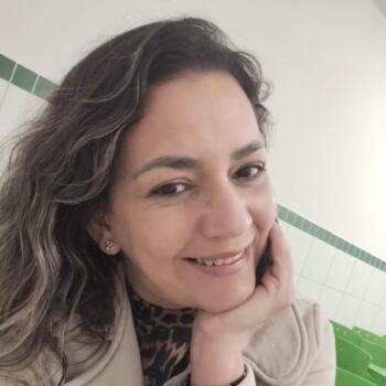 Babysitter Araucária: Cristiana de Almeida leitão