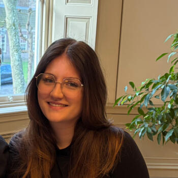 Babysitter Zwijndrecht: Anouk