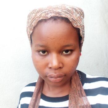 Babysitter in Abidjan: Bassinga
