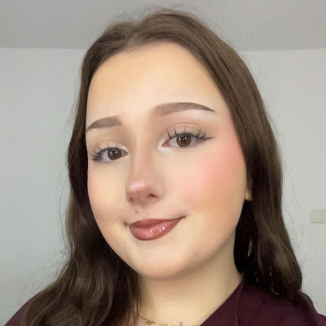 Babysitter in Langenlois: Sara