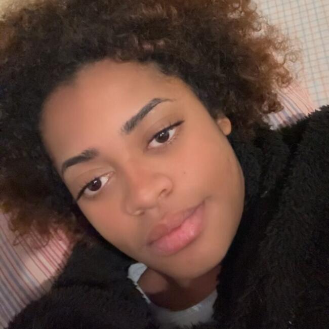 Babysitter em Seixal: Letícia