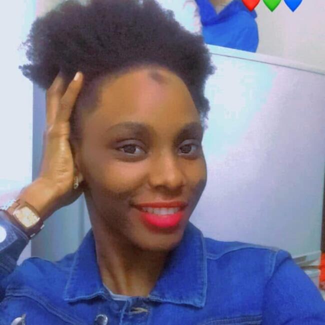 Babysitter in Dubai: Zaina