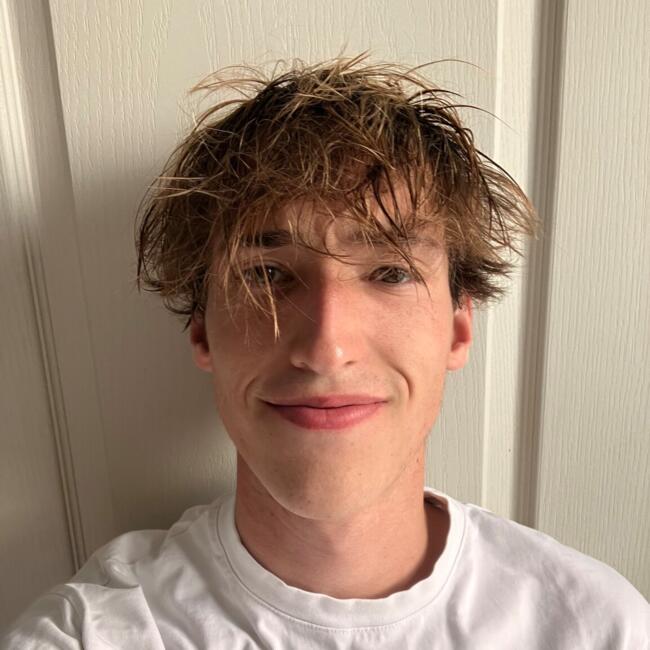Babysitter in Paris: Hadrien