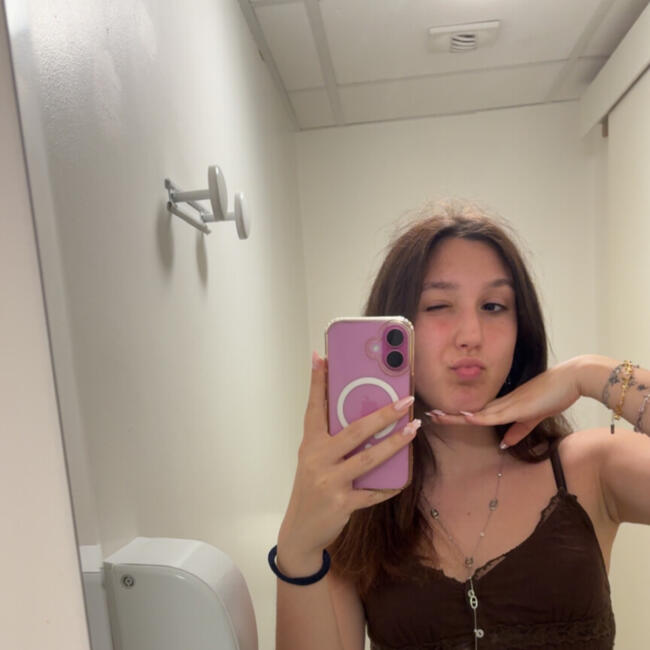 Babysitter in Nice: Lisa