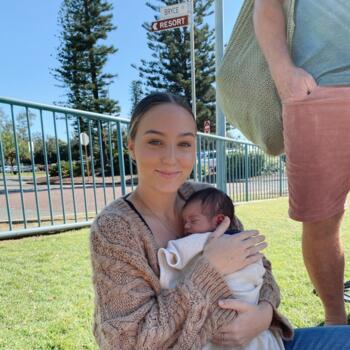 Babysitter in Sunshine Coast: Niamh