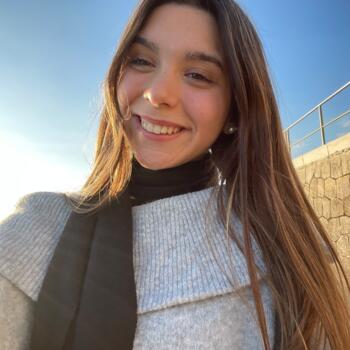 Babysitter in Setúbal: Maria