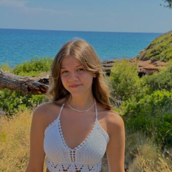 Babysitter in Vichy: Viktoriya