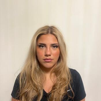 Babysitter in Vienna: Edlira