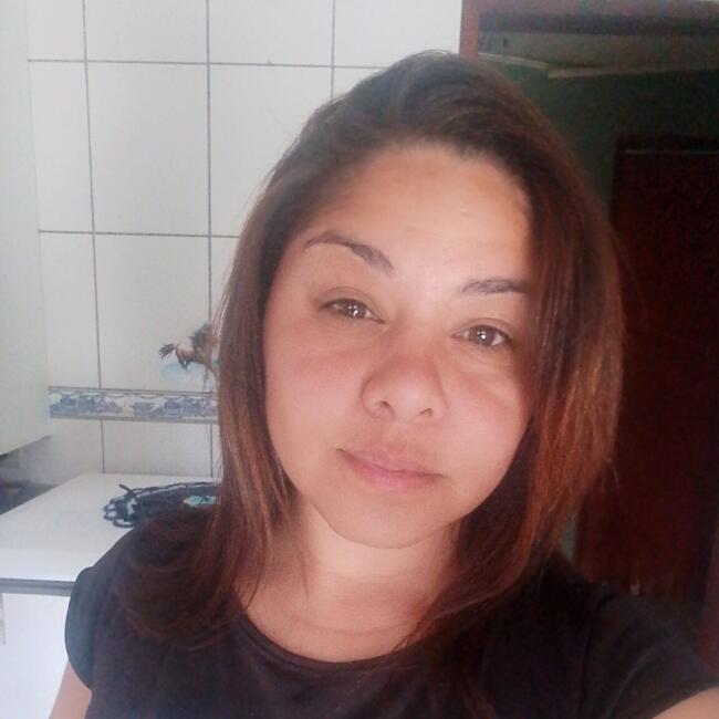 Babá em Almirante Tamandaré: Indianara