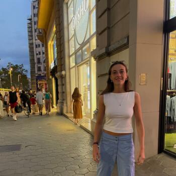 Babysitter in Porto: Niamh