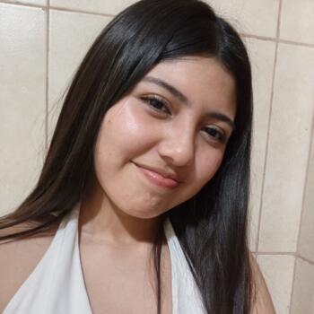 Babysitter in Pampa Blanca: Evelyn