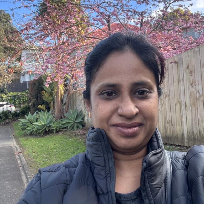 Babysitter in Auckland: Abinaya