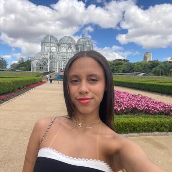 Babá em Porto Alegre: Bruna