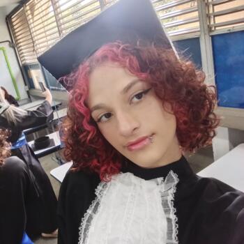 Babysitter in Queimados: Clara