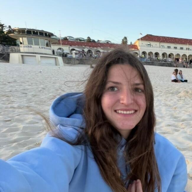 Babysitter in Sydney: Eugenia